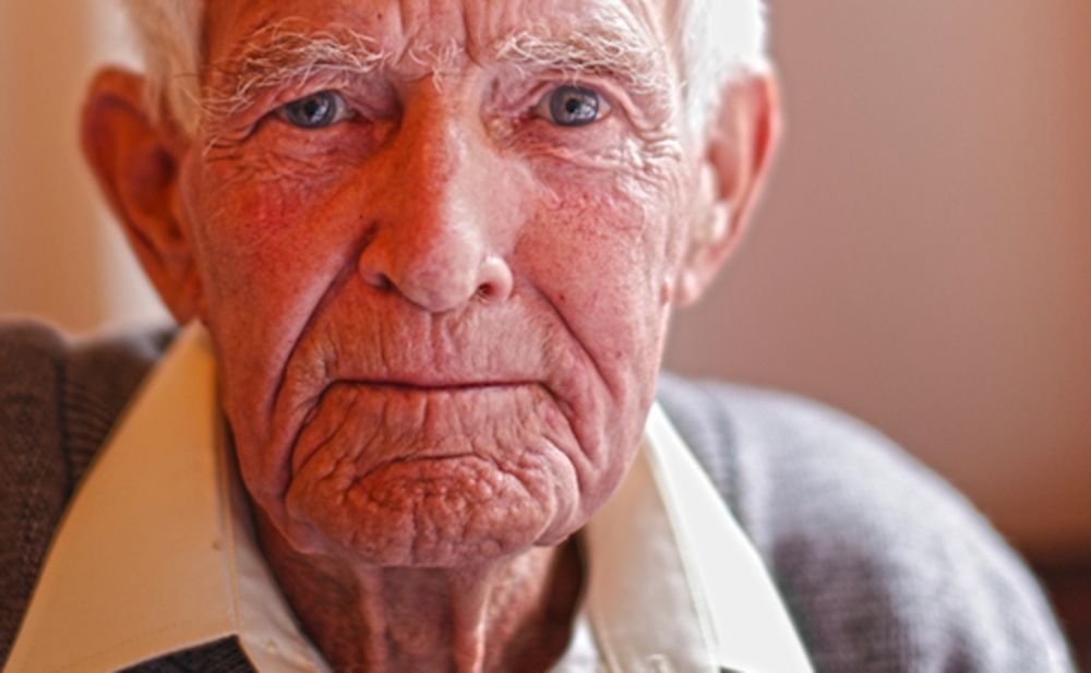 How Old Is Goku In One Piece Confusion Explained